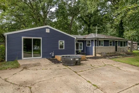 Unit for sale at 52747 Lynnewood Avenue, South Bend, IN 46628