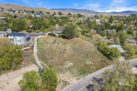 Unit for sale at 2500 W Hill Road, Boise, ID 83702