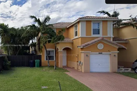 Townhouse for Sale at 24540 Sw 109th Pl, Homestead,  FL 33032