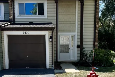 Townhouse for Sale at 1419 Bayside Lane, Wheeling,  IL 60090