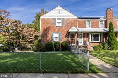 Townhouse for Sale at 827 Magill Ave, Oaklyn,  NJ 08107