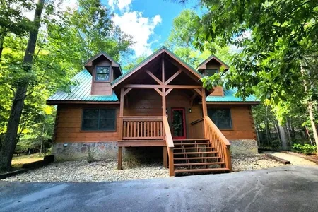 House for Sale at 2820 Ridge Creek Cir, Sevierville,  TN 37876