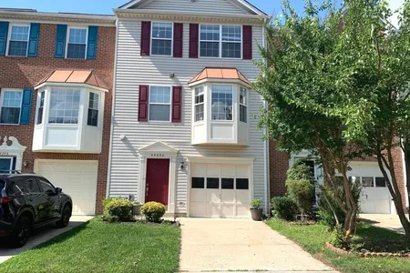 Townhouse for Sale at 43250 Clearnight Ter, Ashburn,  VA 20147