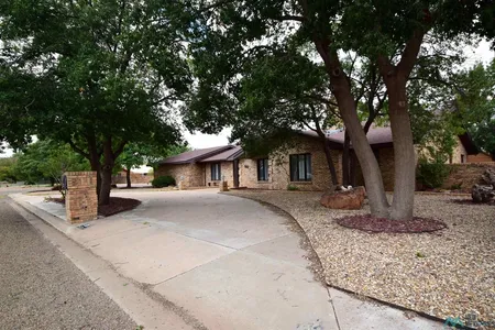 House for Sale at 401 E 17th Lane, Portales,  NM 88130