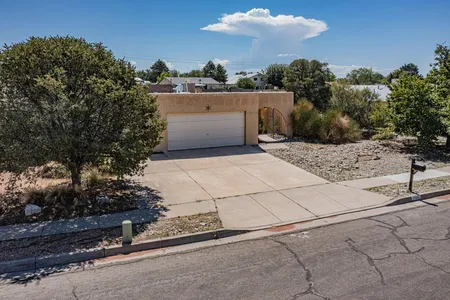 House for Sale at 6412 Dungan Street Ne, Albuquerque,  NM 87109
