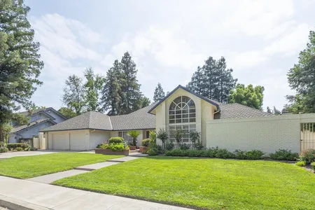 House for Sale at 4015 W Woodside Court, Visalia,  CA 93291