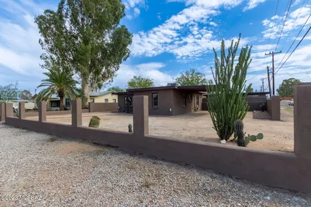House for Sale at 3702 E Seneca Street, Tucson,  AZ 85716