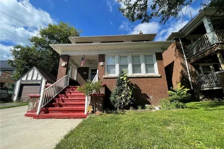 House for Sale at 512 16th Street, Niagara Falls,  NY 14301