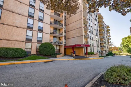 Condo for Sale at 666 W Germantown Pike #2809, Plymouth Meeting,  PA 19462
