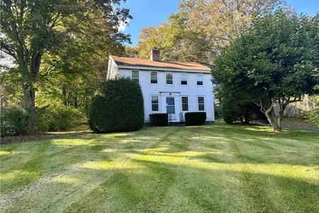 Unit for sale at 57 Main Street North, Woodbury, Connecticut 06798