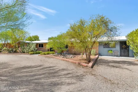 House for Sale at 2315 N Madelyn Circle, Tucson,  AZ 85712