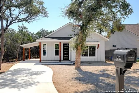 House for Sale at 59 Woodacre Dr, Wimberley,  TX 78676-2320