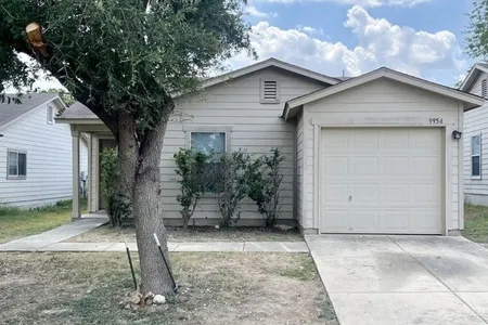 House for Sale at 9954 Hawksbill Peak, San Antonio,  TX 78245-3091