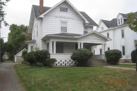 Unit for sale at 613 South Main Street, Washington Court House, OH 43160