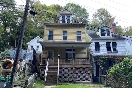Unit for sale at 516 Suffolk Street, Fineview, PA 15214