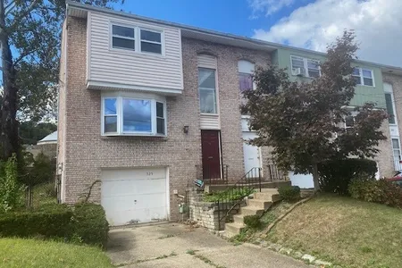 Townhouse for Sale at 325 N Saint Clair St, East Liberty,  PA 15206