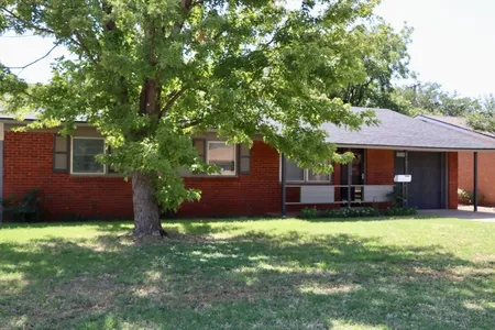 Unit for sale at 5421 43rd Street, Lubbock, TX 79414