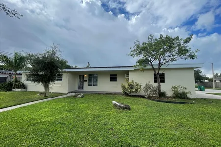 House for Sale at 9700 Irene Dr, Cutler Bay,  FL 33157