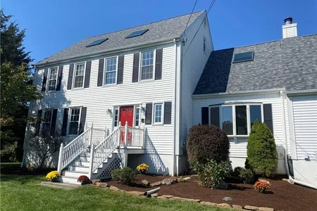 Unit for sale at 70 Stepstone Hill Road, Guilford, Connecticut 06437