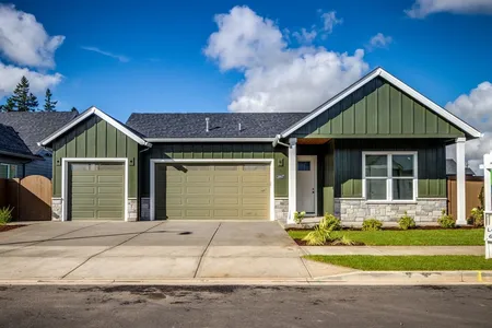 Unit for sale at 1917 South Holly Street, Canby, OR 97013