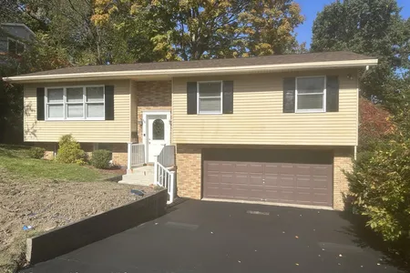 Unit for sale at 416 Carnation Drive, Clarks Summit, PA 18411
