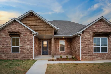Unit for sale at 4109 Central Park Drive, Moore, OK 73160