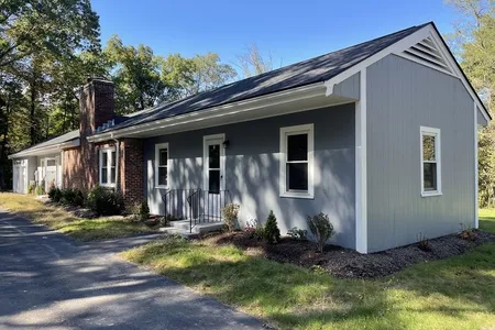 Unit for sale at 100 Maple St, Sherborn, MA 01770