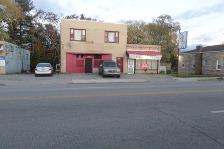 Unit for sale at 3213 South Avenue, Youngstown, OH 44502