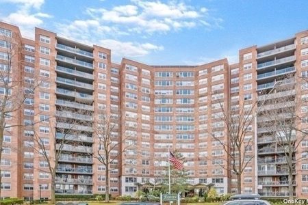 Unit for sale at 61-20 Grand Central Pk, Forest Hills, NY 11375