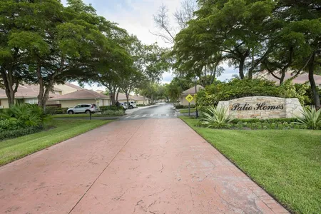 Unit for sale at 129 Old Meadow Way, Palm Beach Gardens, FL 33418