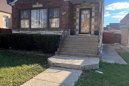 Unit for sale at 4053 West 59th Street, Chicago, IL 60629