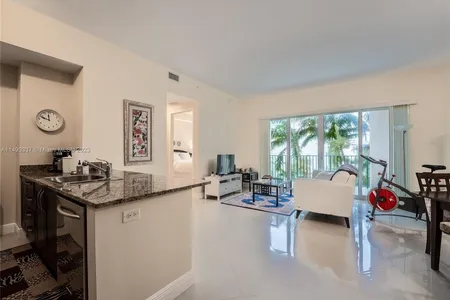 Unit for sale at 19900 E Country Club Dr, Aventura, FL 33180