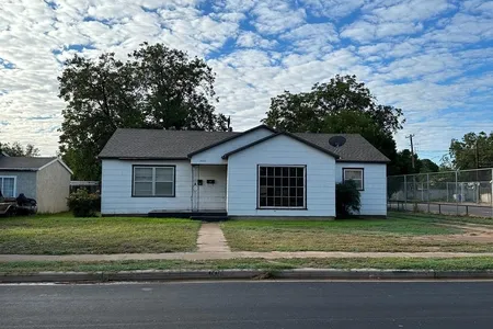Unit for sale at 1611 28th Street, Lubbock, TX 79411