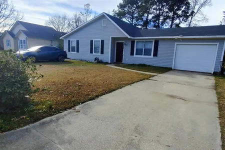 Unit for sale at 466 Hunting Green Drive, Jacksonville, NC 28546