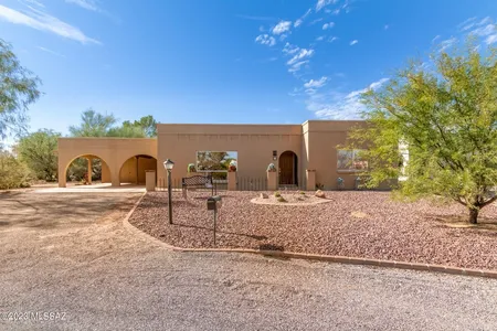 Unit for sale at 155 West Paseo Tesoro, Green Valley, AZ 85614