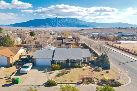 Unit for sale at 200 Moonstone Drive Northeast, Rio Rancho, NM 87124