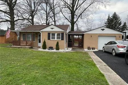 Unit for sale at 429 Winckles Street, Elyria, OH 44035