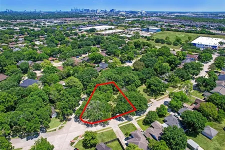 Unit for sale at 4038 Woodshire Street, Houston, TX 77025