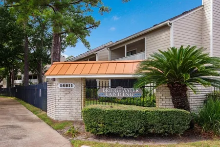 Unit for sale at 14911 Wunderlich Drive, Houston, TX 77069