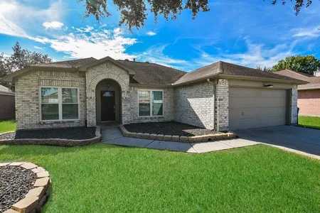 Unit for sale at 1727 Rushworth Drive, Houston, TX 77014