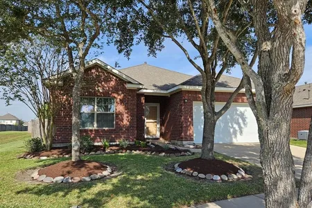 Unit for sale at 3214 Carriage Cove Court, Dickinson, TX 77539