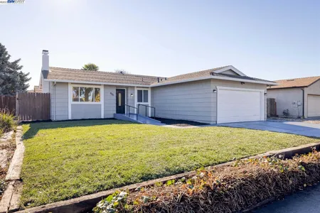 Unit for sale at 401 Pintail Drive, Suisun City, CA 94585