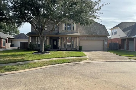 Unit for sale at 2615 Sunstone Lane, Pearland, TX 77584