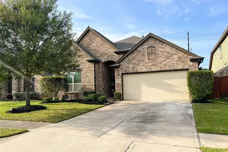 Unit for sale at 19710 Yellow Hibiscus Lane, Cypress, TX 77433