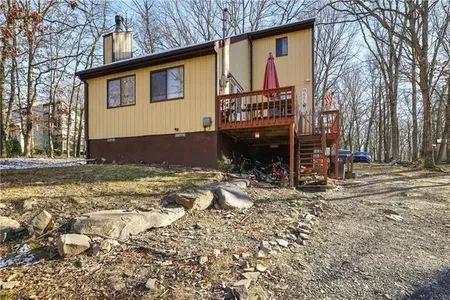 Unit for sale at 135 Depue Circle, Pike County, PA 18324