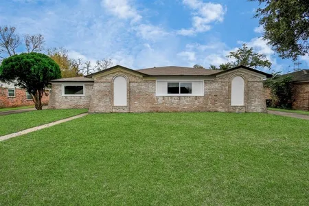 Unit for sale at 10510 Offer Drive, Houston, TX 77031