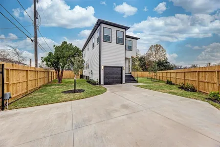 Unit for sale at 3725 Easy Street, Houston, TX 77026