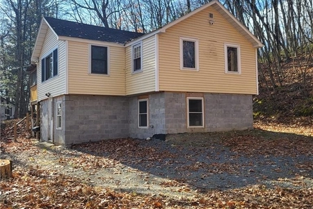 Unit for sale at 28 Cardinal Trail West, Mamakating, NY 12790