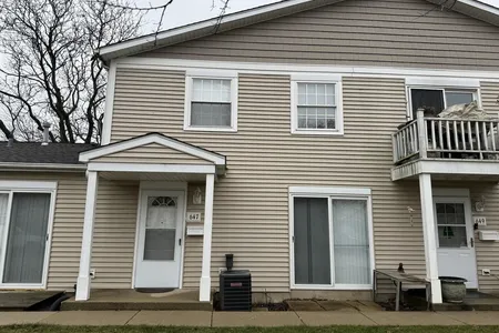 Unit for sale at 647 Gray Court, Wheeling, IL 60090