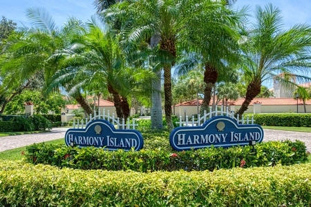 Unit for sale at 5060 Harmony Circle, Vero Beach, FL 32967